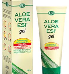 Aloe vera ESI gel 200ml, hipoalergijski gel za negu kože, sa alojom, uljem čajevca i vitaminom E. Pogodan nakon ujeda komaraca i upale nakon sunčanja.